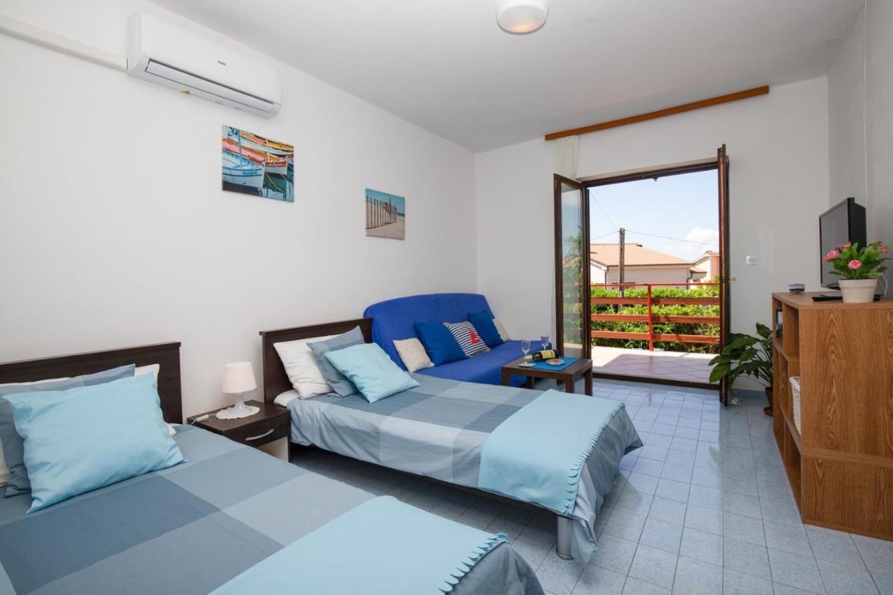 Apartments Brankica 万塔西西 外观 照片